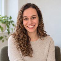 Picture of Devorah Jacobs at The Clinic. She is an English speaking clinical intern and psychotherapist.